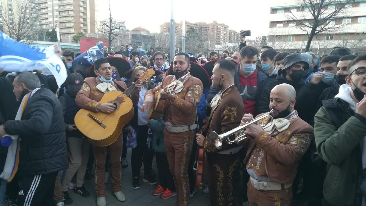 Mariachis contra la gestión del Real Zaragoza