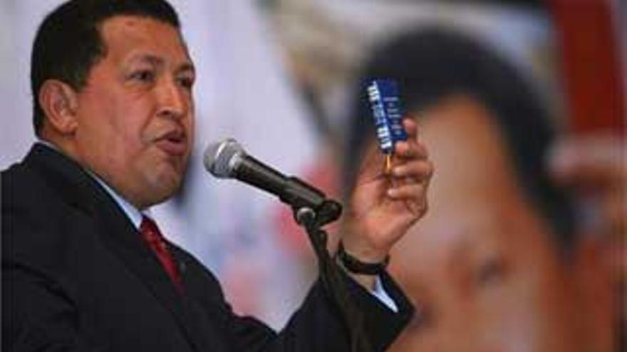 El gobierno venezolano llama a consultas a su embajador en Colombia