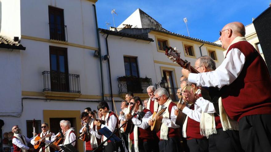 Campanilleros en la plaza del Potro