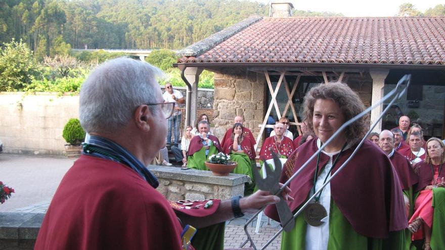 La Cofradía Corazón do Salnés calienta motores para la Festa do Viño de Meaño