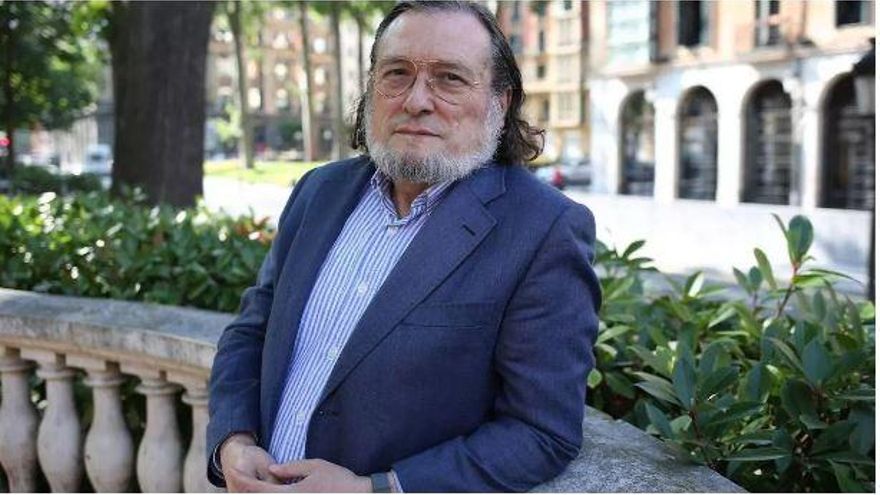 El economista Niño Becerra critica el aumento del gasto militar: &quot;Es un sinsentido&quot;