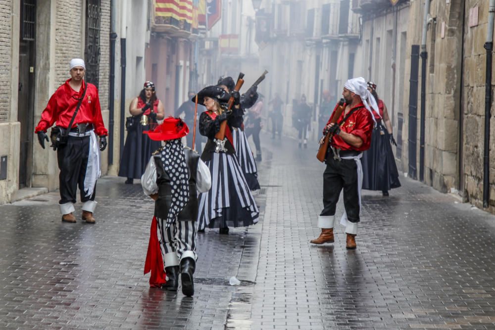 Alardo y «Ballada de Banderes» en Castalla.