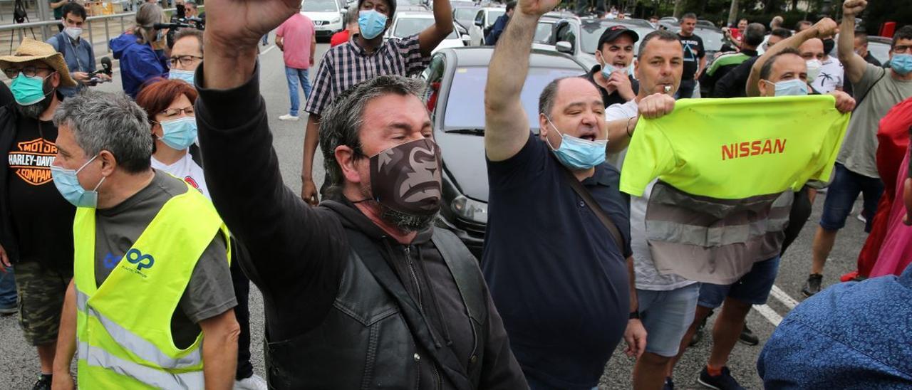 Protesta de trabajadores y subcontratas de Nissan, en Barcelona.