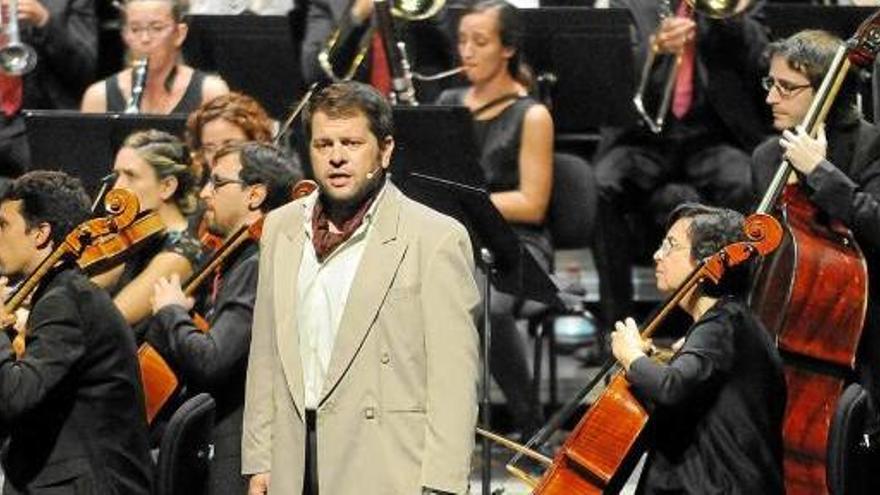 La comèdia lírica &quot;Tempesta esvaïda&quot; omple el Kursaal en l&#039;espectacle de cloenda