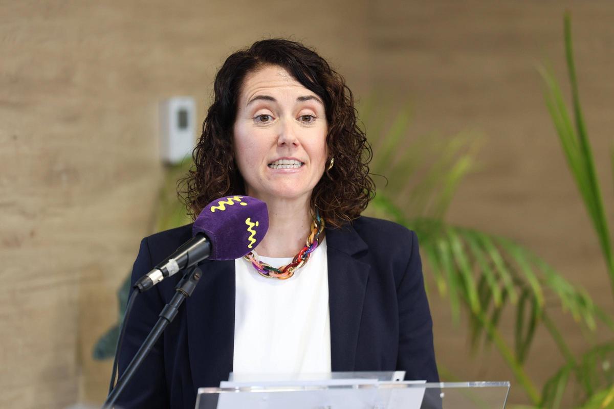 Todas las imágenes de la celebración del 50 aniversario de Formación Profesional en IES Isidoro Macabich