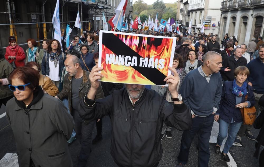 La oposición reclama un cambio de política forestal y asunción de responsabilidades.