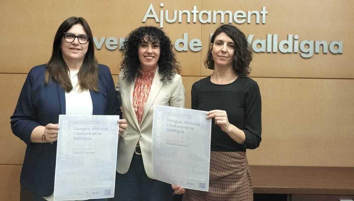Imagen de la presentación de la Universitat de Primavera en Tavernes de la Valldigna