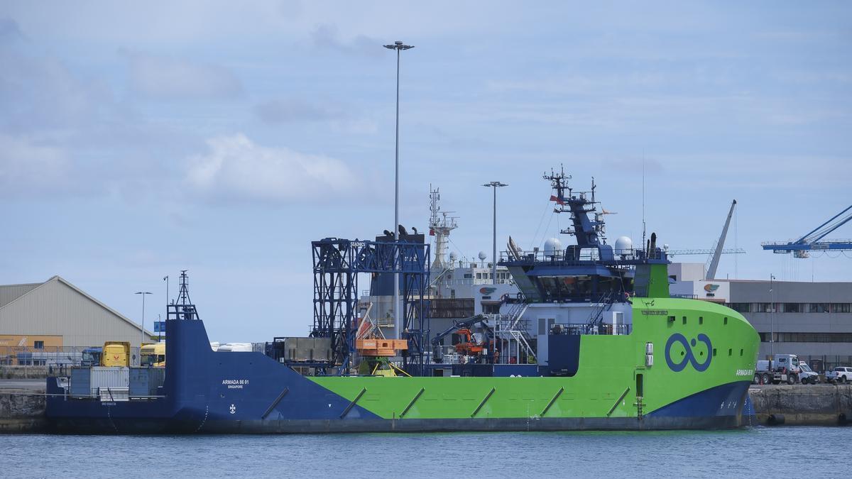 El barco que se pilota desde tierra y parece sacado del futuro ya está en el Puerto de Las Palmas