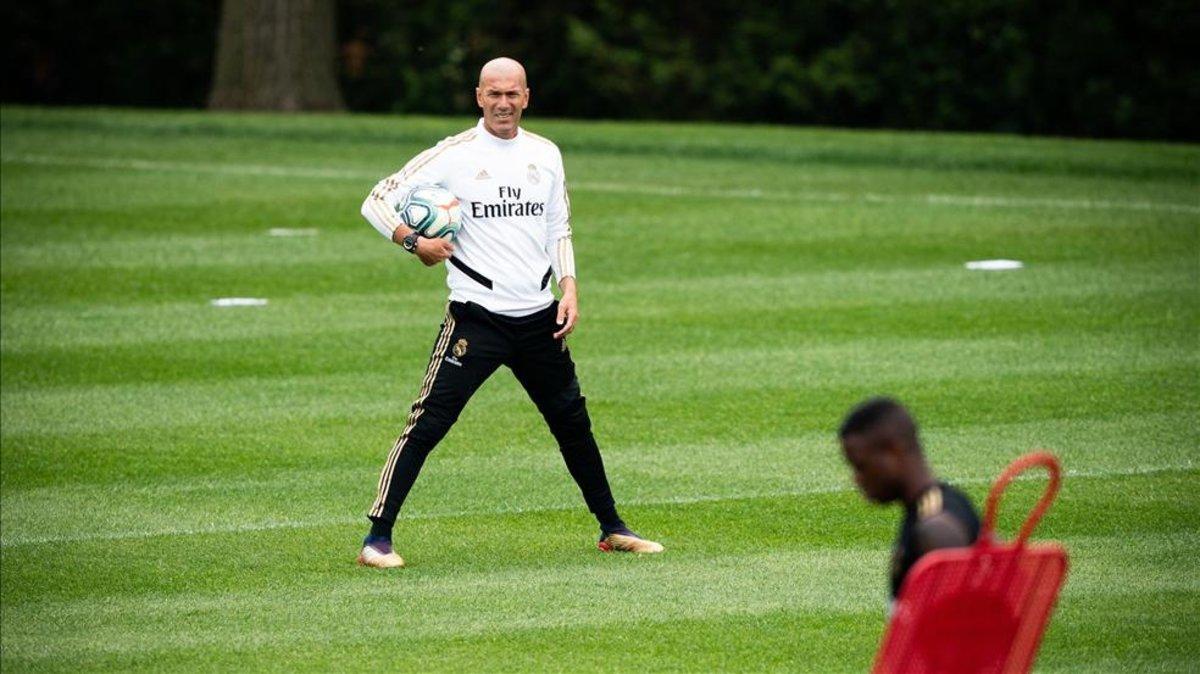 Zidane no descarta el fichaje de Paul Pogba por el Real Madrid