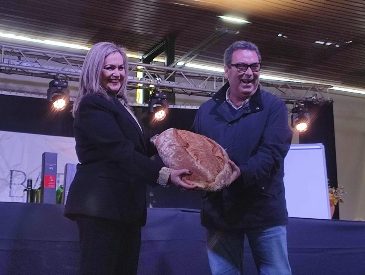 La alcalcesa, María Jesús Serrano, en el Ciclo de Oleoturismo.