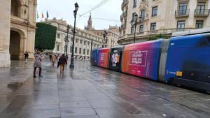 Sevilla se prepara para los grandes premios de la música latina, los Latin Grammy.