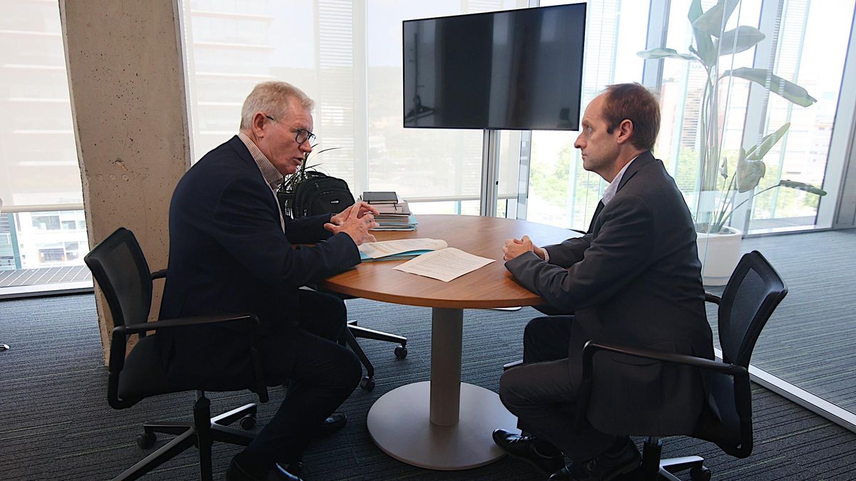 El nou comissionat conversa amb el secretari general d’Economia