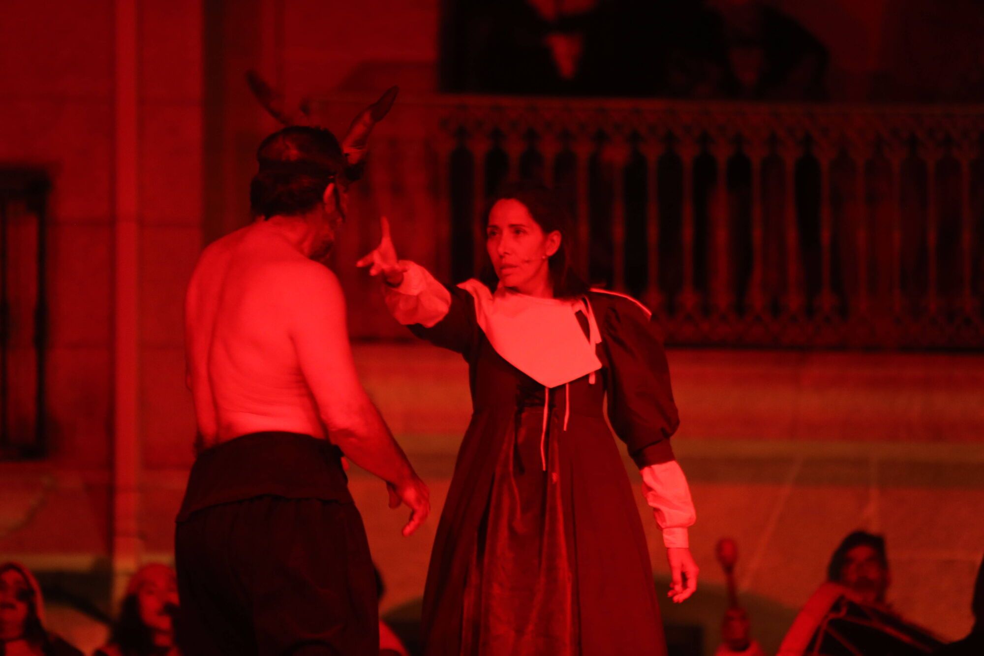 REPRESENTACION TEATRAL DE LA INVASION TURCA DEFENSA DA VILA POR LAS CALLES DE CANGAS