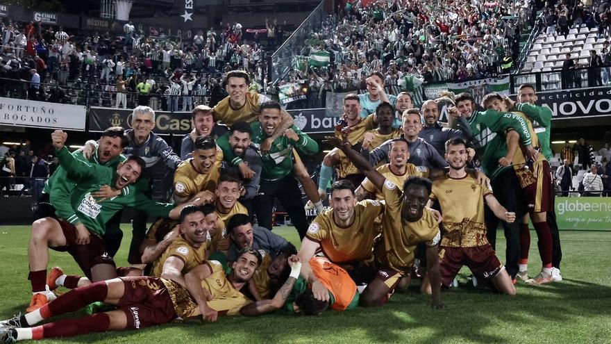 El Córdoba gana en Castellón y aprieta más el ascenso directo