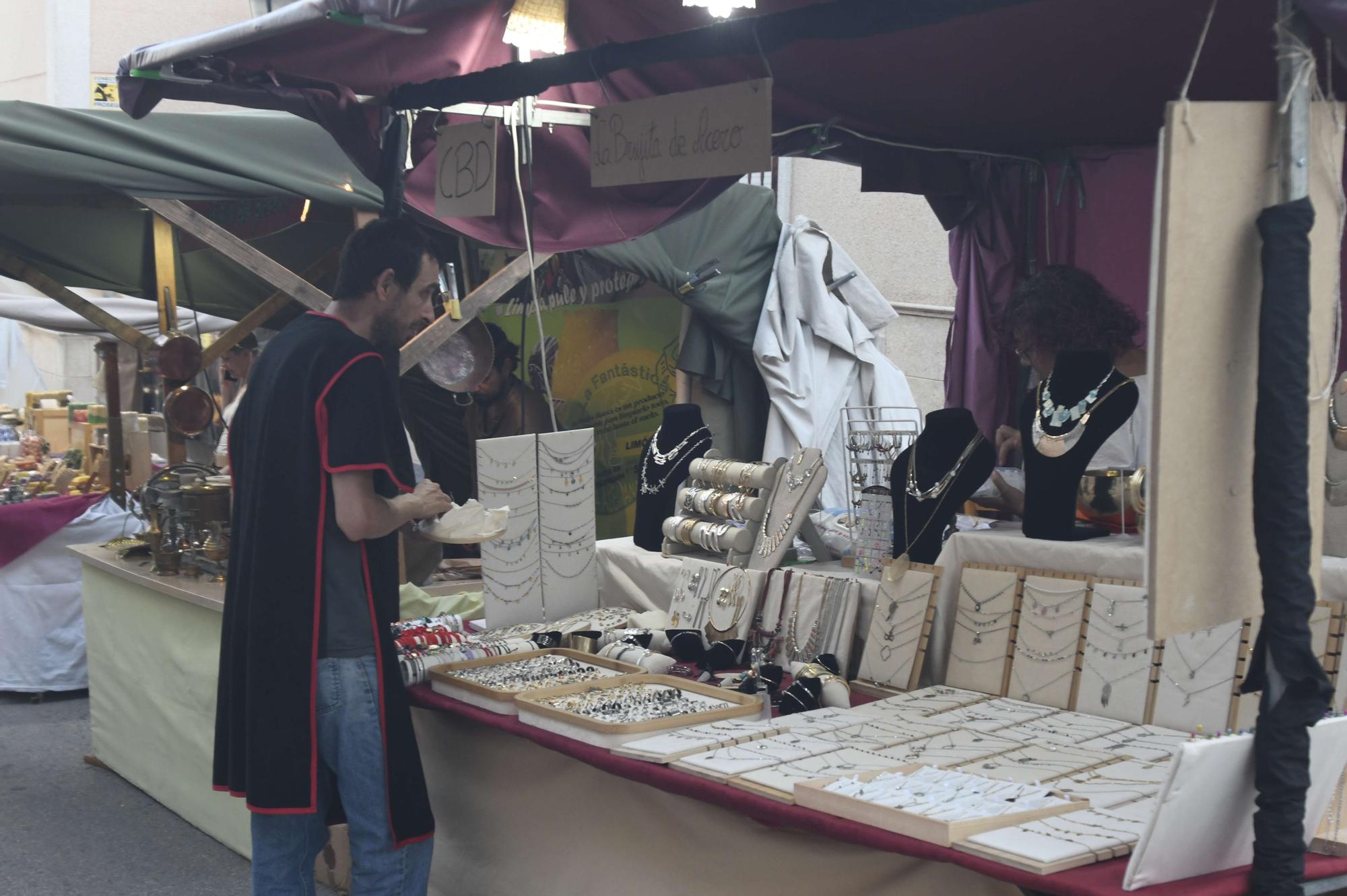 El mercadillo medieval de Guadalupe, en imágenes