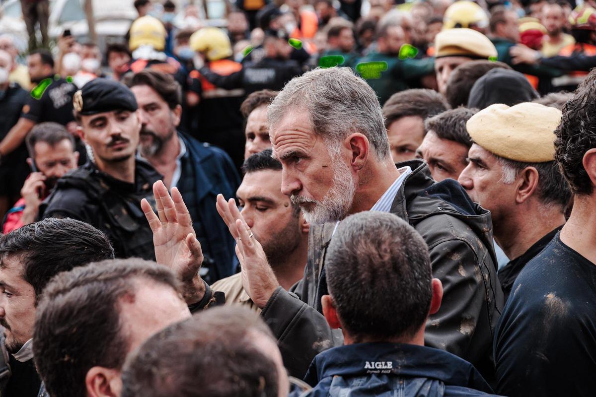 Carta de un lector: "Los reyes de España dieron la cara en Paiporta" Carta de un lector: "Los reyes de España dieron la cara en Paiporta"