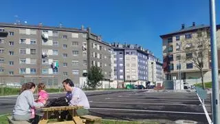 La nueva área de autocaravanas de Lugones, lista para su apertura, con todo tipo de servicios y hasta un "pipican"