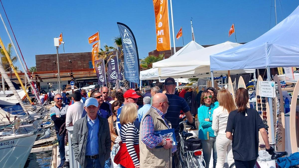 Para los amantes de la navegación este evento náutico es el lugar ideal para conocer las últimas novedades en barcos y veleros.