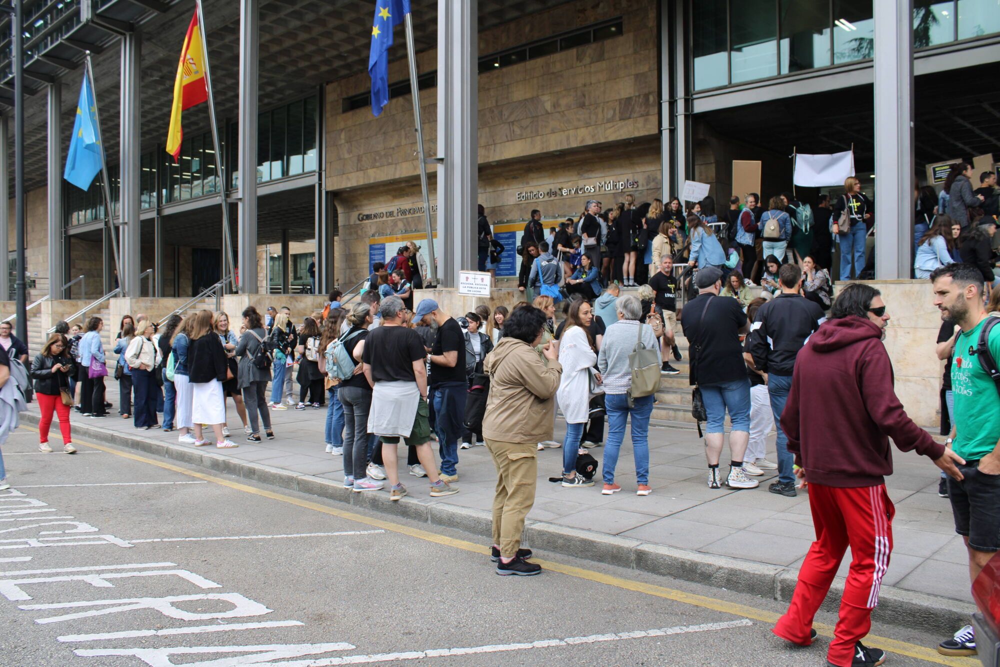 Así fue la última jornada de huelga educativa en Asturias