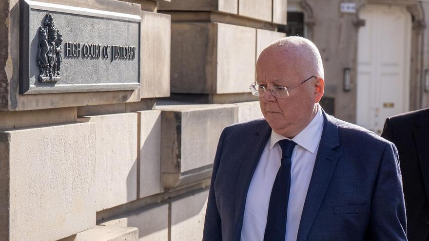 la exlíder nacionalista escocesa Nicola Sturgeon, culpable de malversar 460.000 euros de su partido