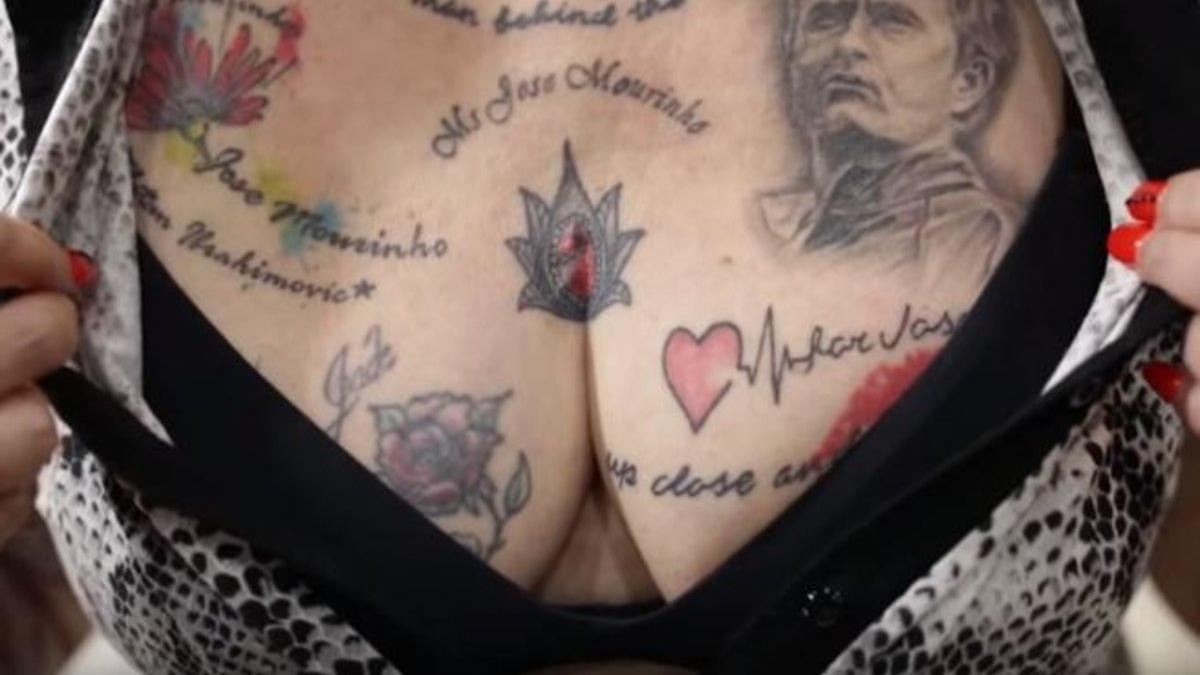 Mourinho aparece en 38 tatuajes de esta mujer de 62 años