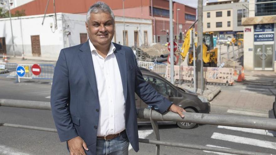 El alcalde Juan Jiménez apoya el plan de estabilidad para los trabajadores municipales