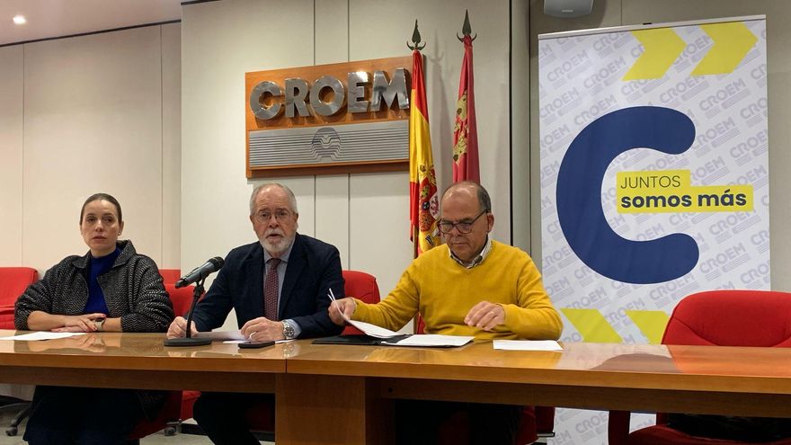 Retrasos en las autorizaciones de transporte escolar: sólo 5 de los 45 ayuntamientos cumplen los plazos