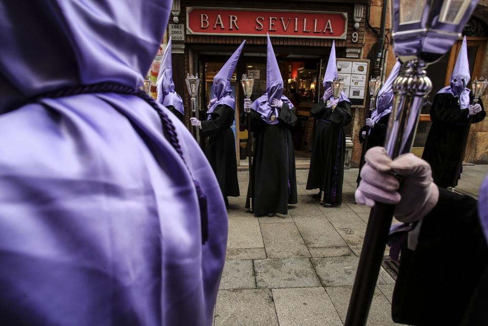 Procesión de la Soledad en Oviedo