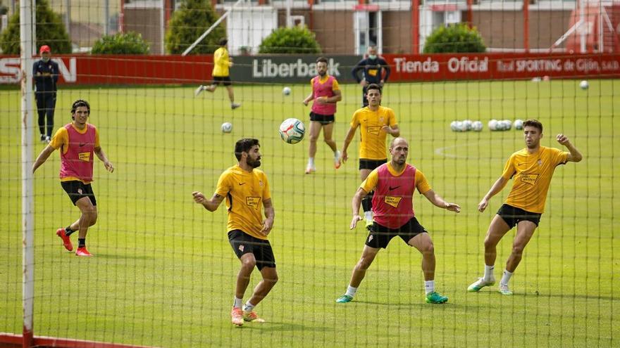 Valiente y Gragera, novedades en el Sporting para recibir al Málaga