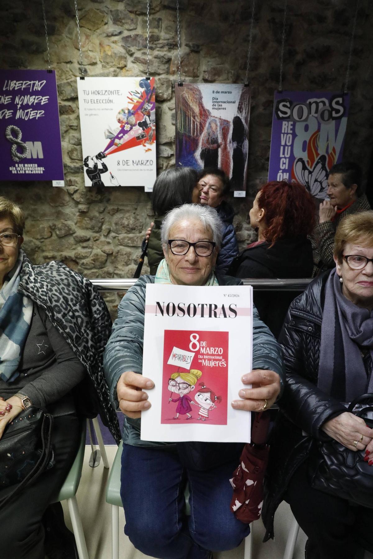 EN IMÁGENES: Así fue la jornada feminista por el 8M en Avilés