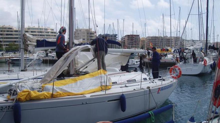 La tripulación zamorana ultima detalles para tomar la salida de &quot;La Ruta de la Sal&quot;.