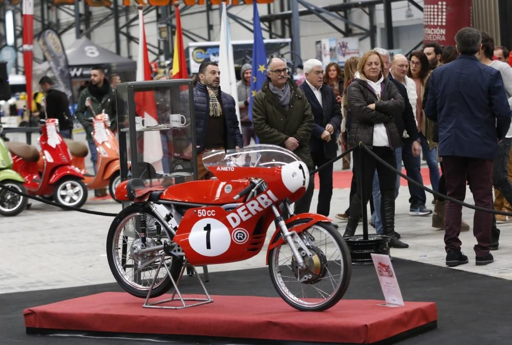 Los pilotos Ángel Nieto y Dani Rivas, homenajeados en el Motor Show 12+1.