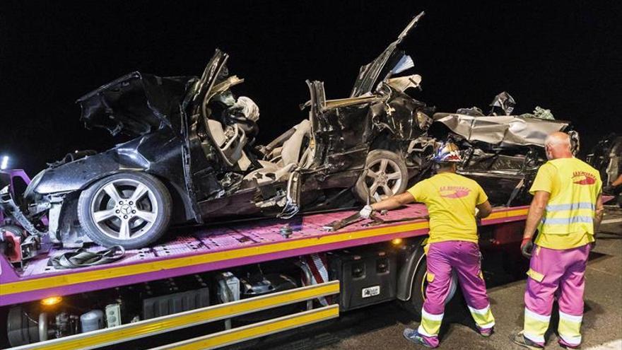 Cinco muertos y diez heridos en un accidente múltiple en la A7 en Murcia