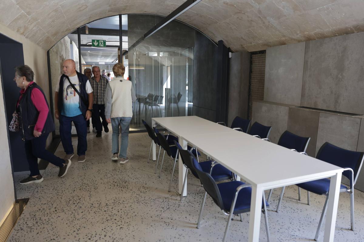 Así ha sido la inauguración del Ses Cases de Son Ametller, convertidas en Casal de Barri.