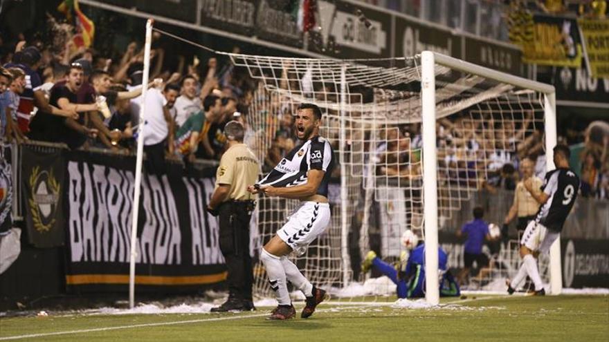 El gol del ascenso de Colomer, el mejor del Castellón en 2018