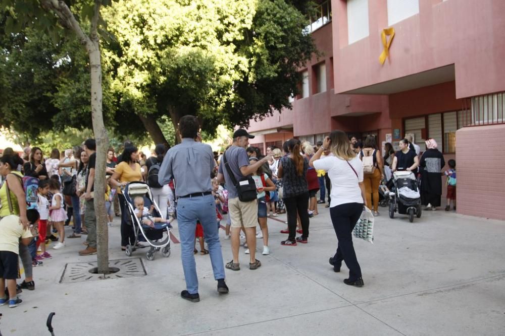 Susto en el colegio de Santa María de Gracia por un incendio en la despensa