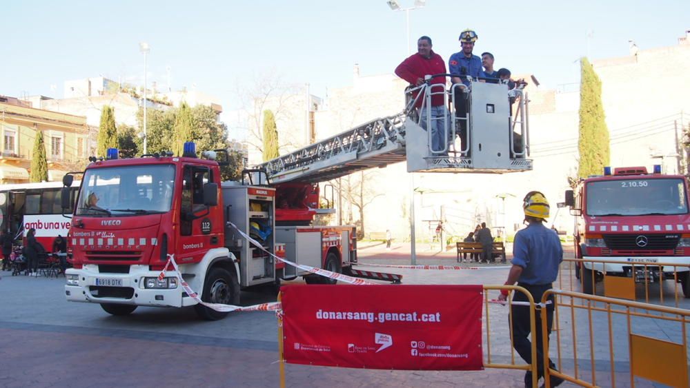 «Els Bombers t''acompanyen a donar sang» a Figueres