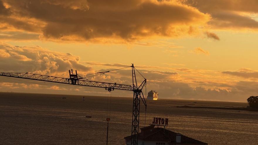 Construcción y servicios, sectores que crean empleo.