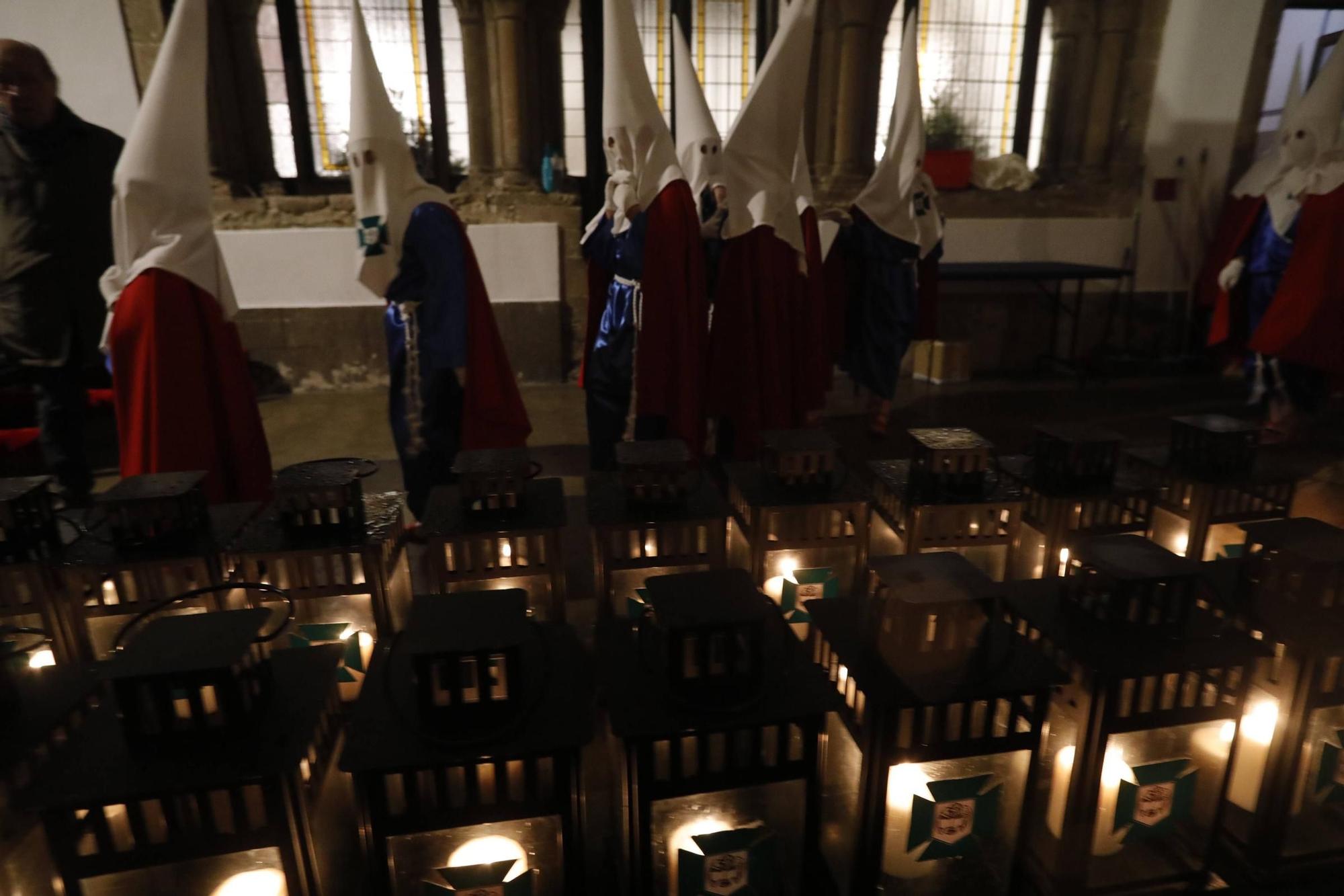 Procesión del Silencio en Avilés