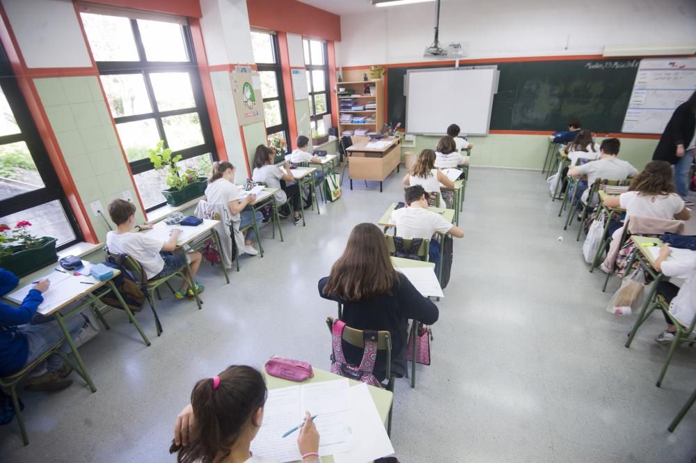 La Plataforma Galega en Defensa do Ensino Público cifró este mediodía en más de un 80% los alumnos convocados a las pruebas de evaluación de 6º de Primaria y 4º de ESO que no acudieron a realizarlas.