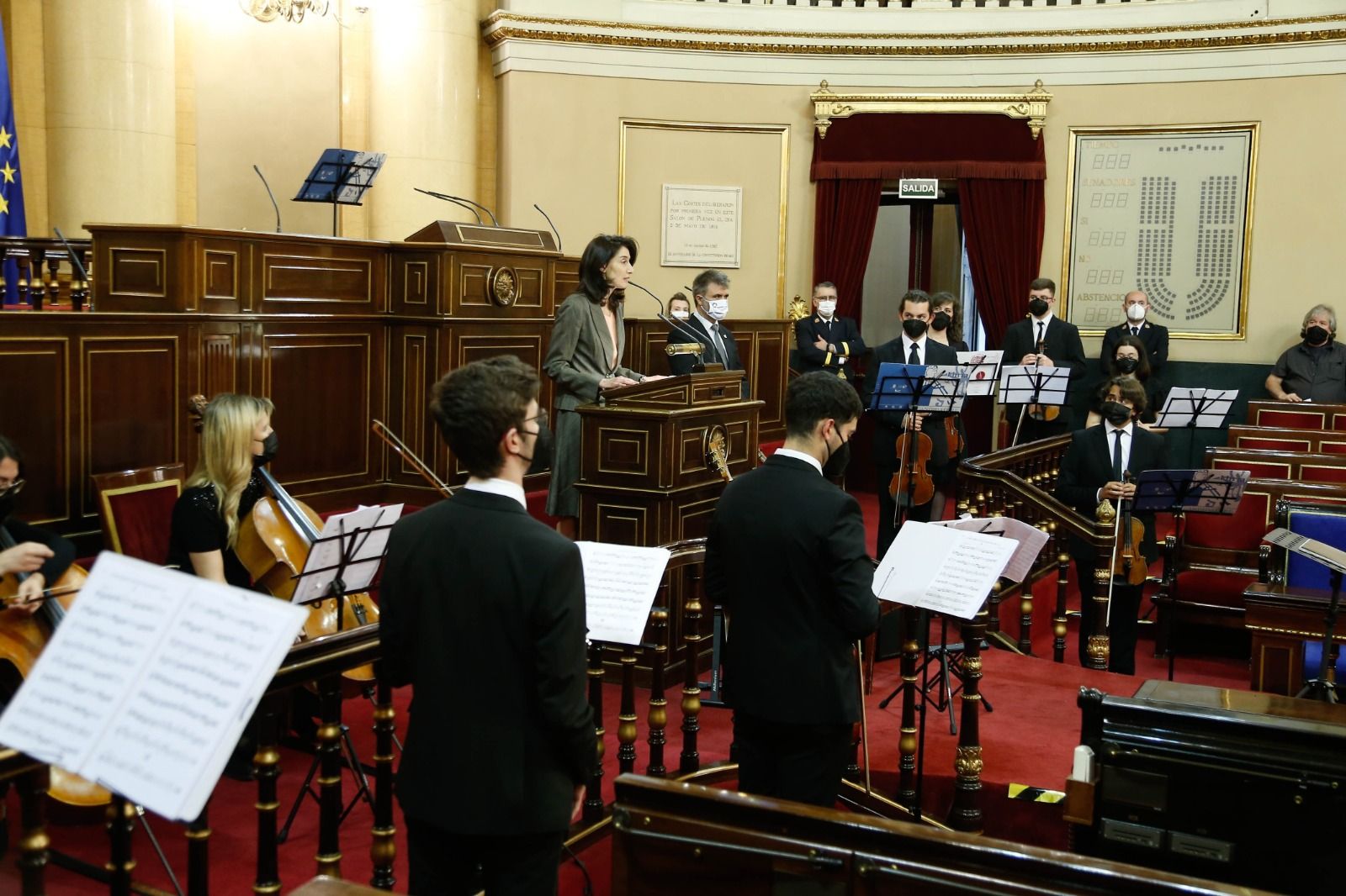 La Camerata Llíria City of Music actúa en el Senado.