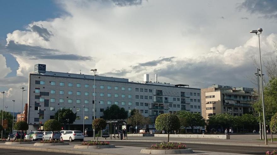 Vial Norte de Córdoba, con intervalos nubosos en el cielo, en una imagen de archivo.
