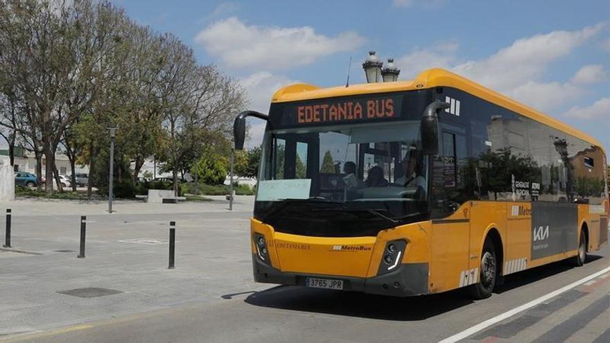 El Bus a la Playa de Paterna vuelve a conectar gratis la ciudad con Port Saplaya este verano
