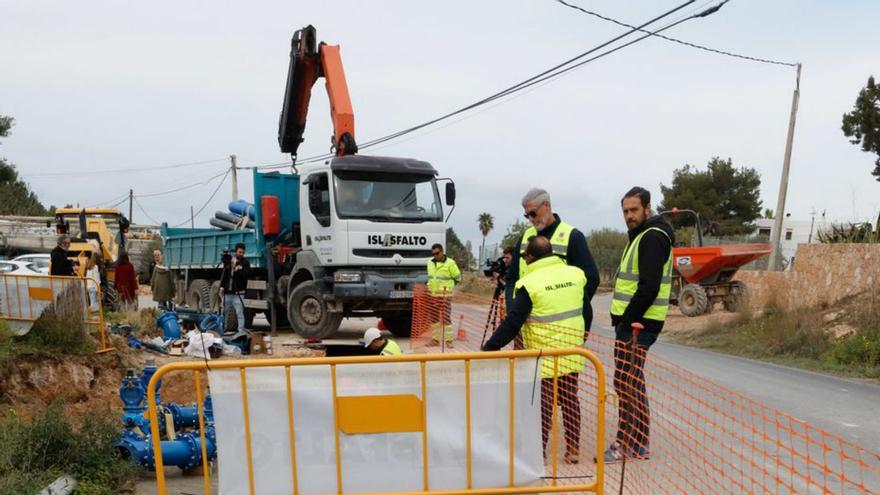 Renovación de la red de Cala Tarida, el año pasado. | VICENT MARÍ