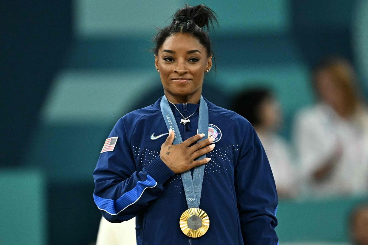 Simone Biles gana la medalla de oro en gimnasia artística