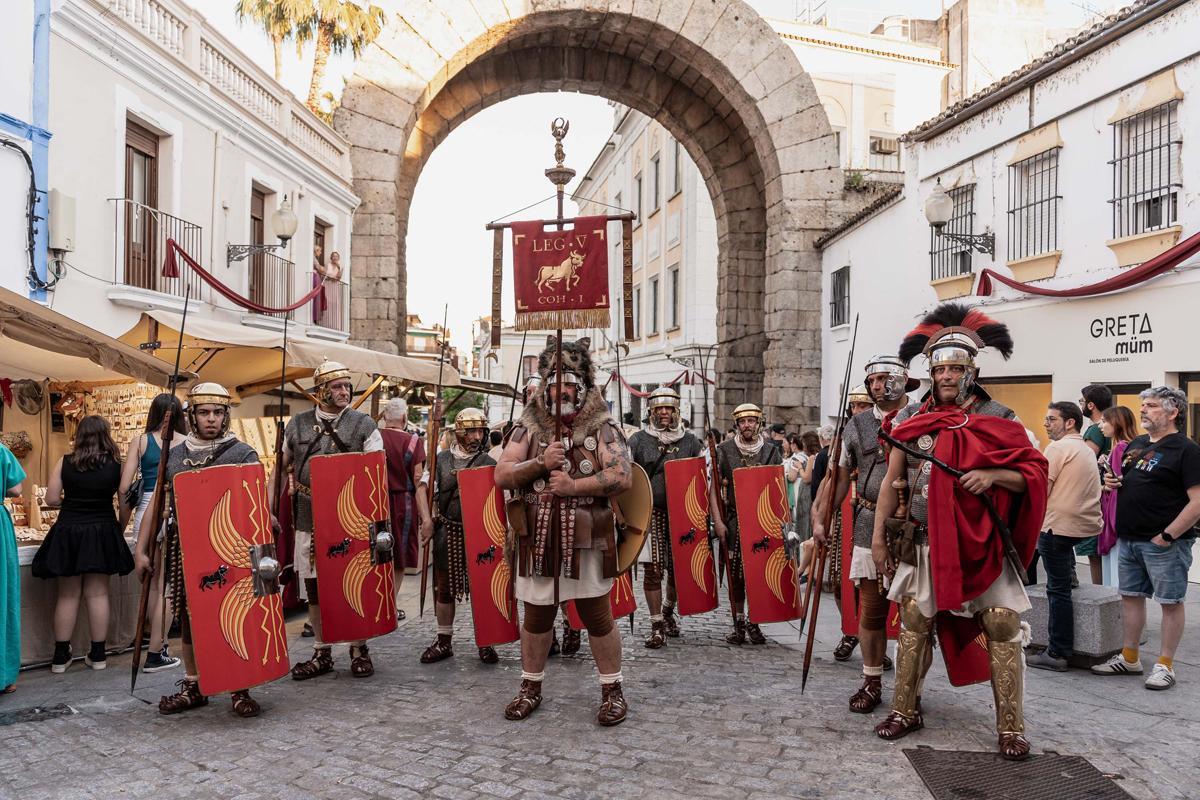 Fotogalería | Las imágenes de cómo tomaron Mérida las legiones romanas