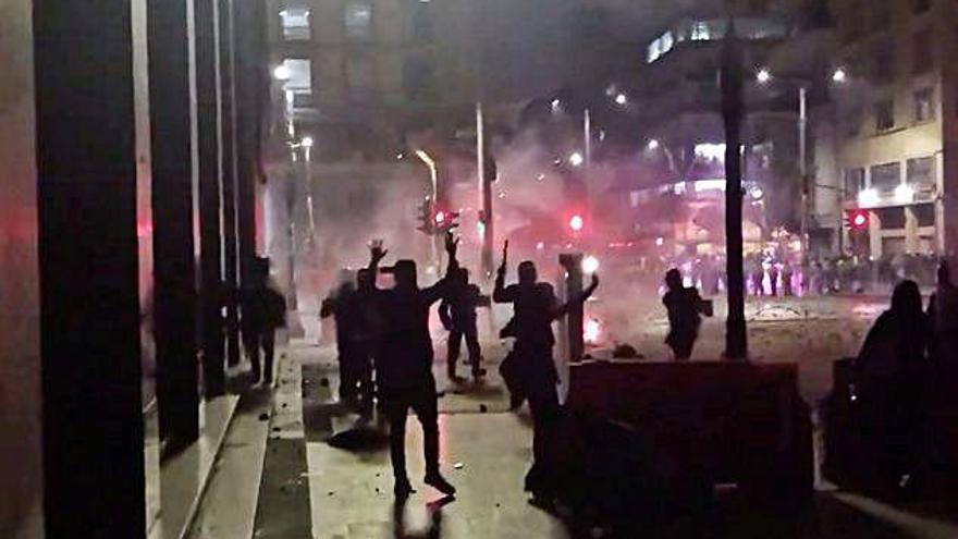 Les protestes van ocasionar aldarulls a la capital de Colòmbia.