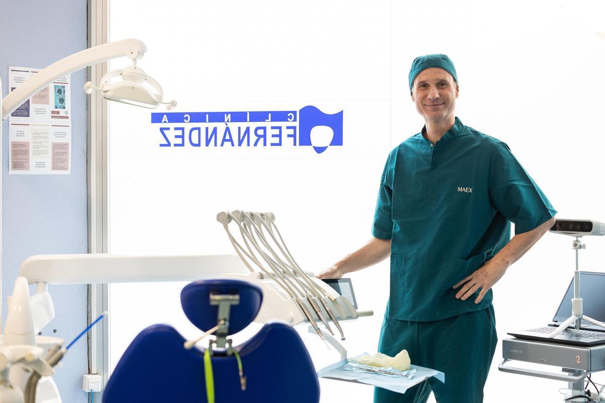 El doctor Alberto Fernández cuenta con una amplia trayectoria docente y científica.
