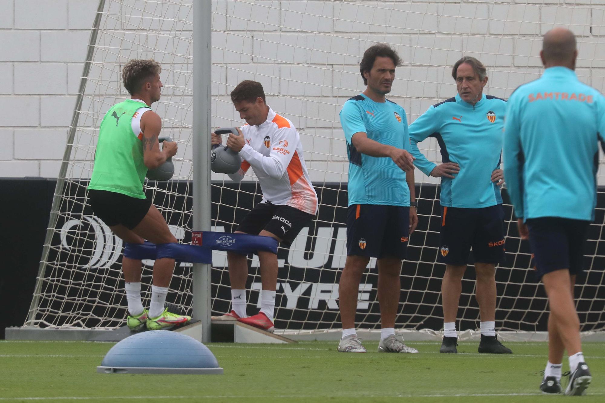 Entrenamiento del Valencia antes del encuentro frente al Athletic de Bilbao