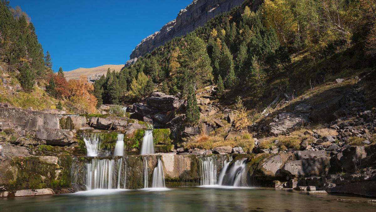 Cascadas en Ordesa y Monte Perdido